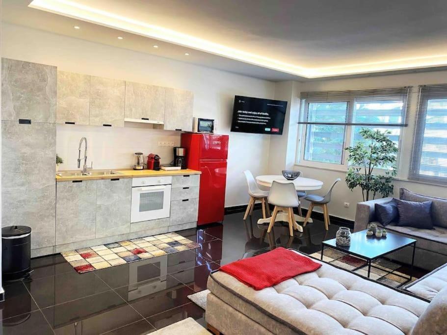 New Amazinglarge Luxury 4Br Suite/1Min Toacropolis Атина Екстериор снимка